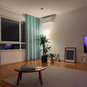 2-bed-secured-apartment-lisbon-city-center.hotels-lisbon-portugal.com/